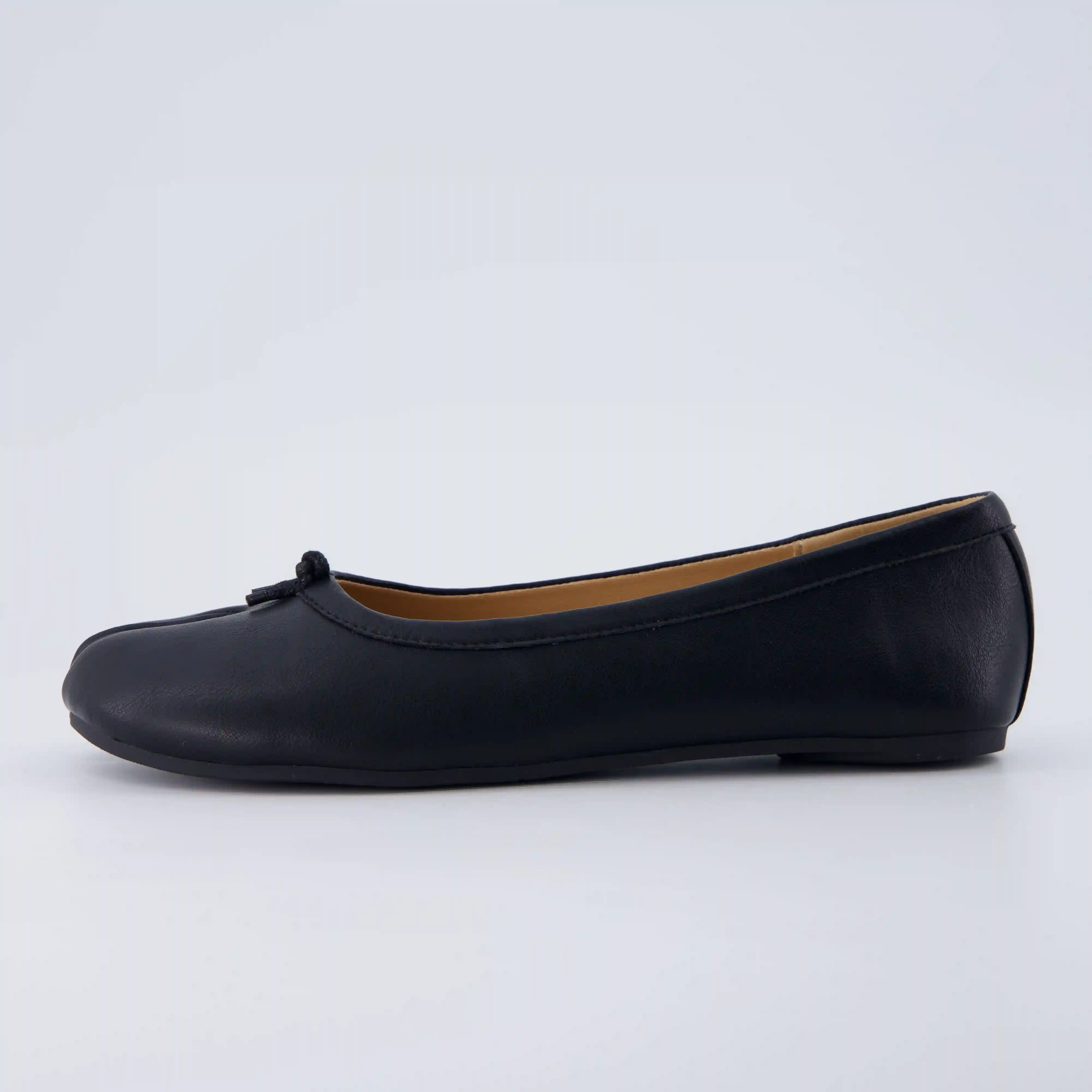 Maki Split-toe Flats