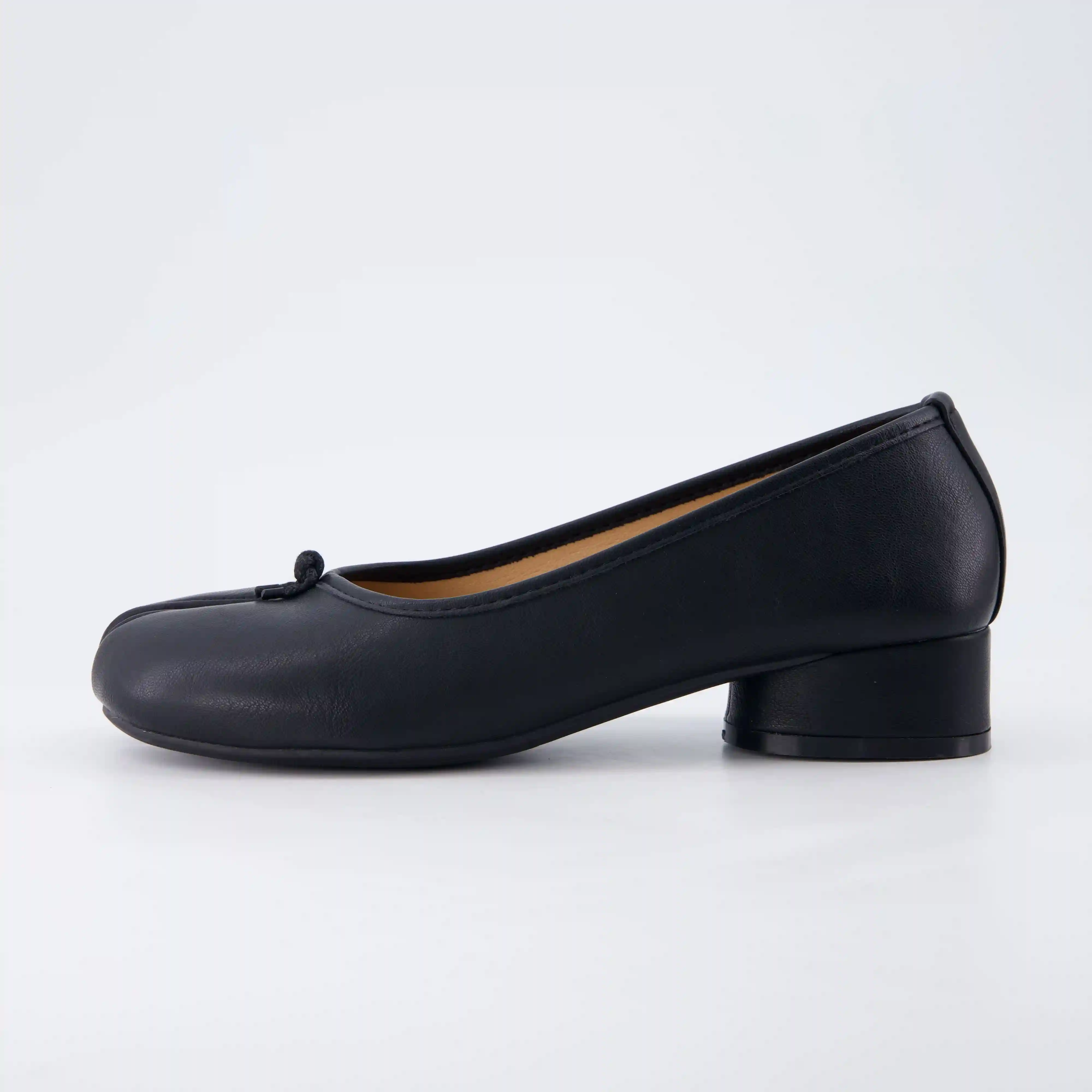 Alternative view of Mikko Split Toe Ballet Flats