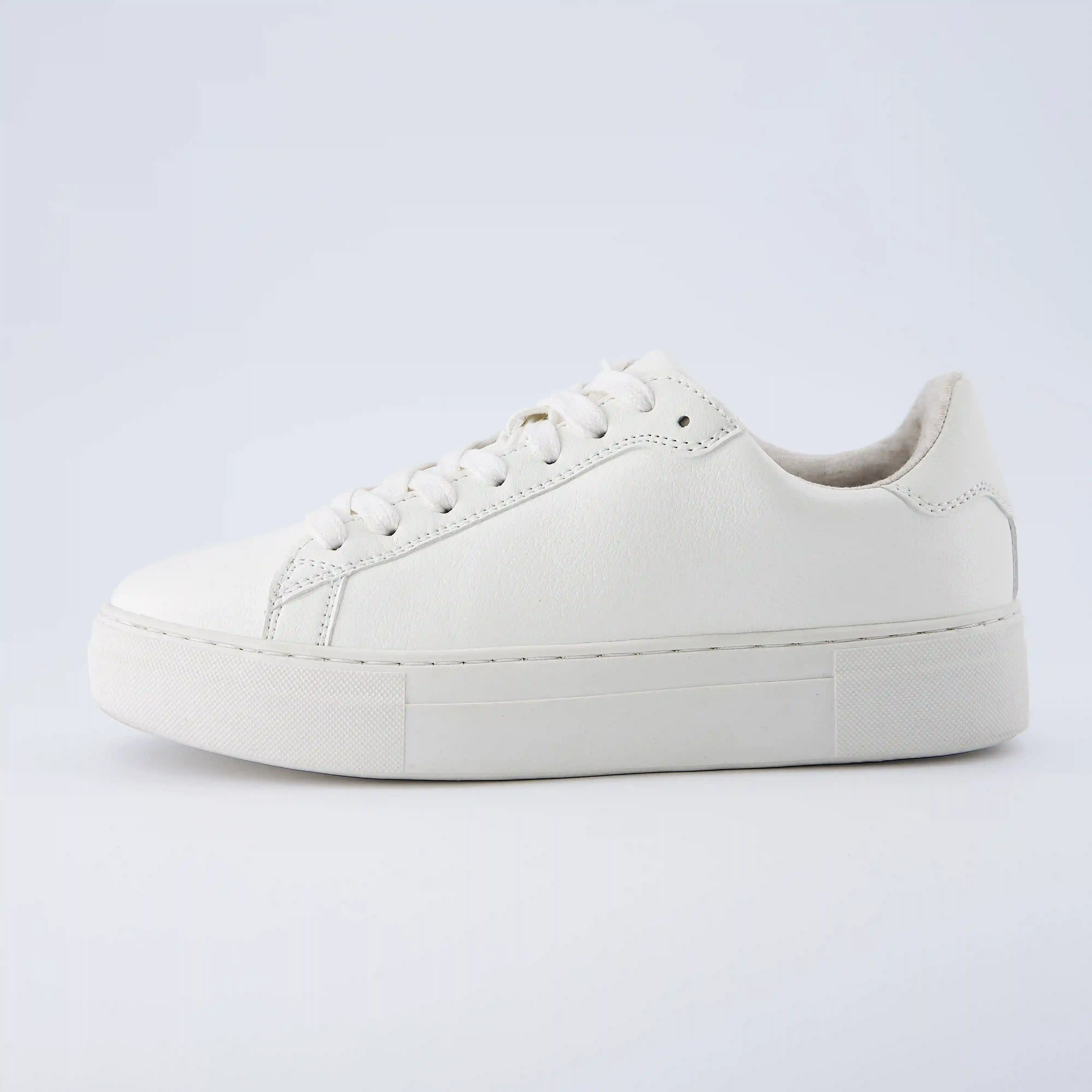 Roc Lace Up Sneaker